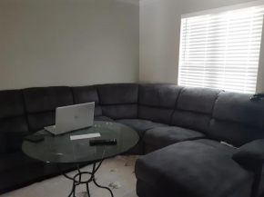 House with private swimming pool 3-6-8 f deep